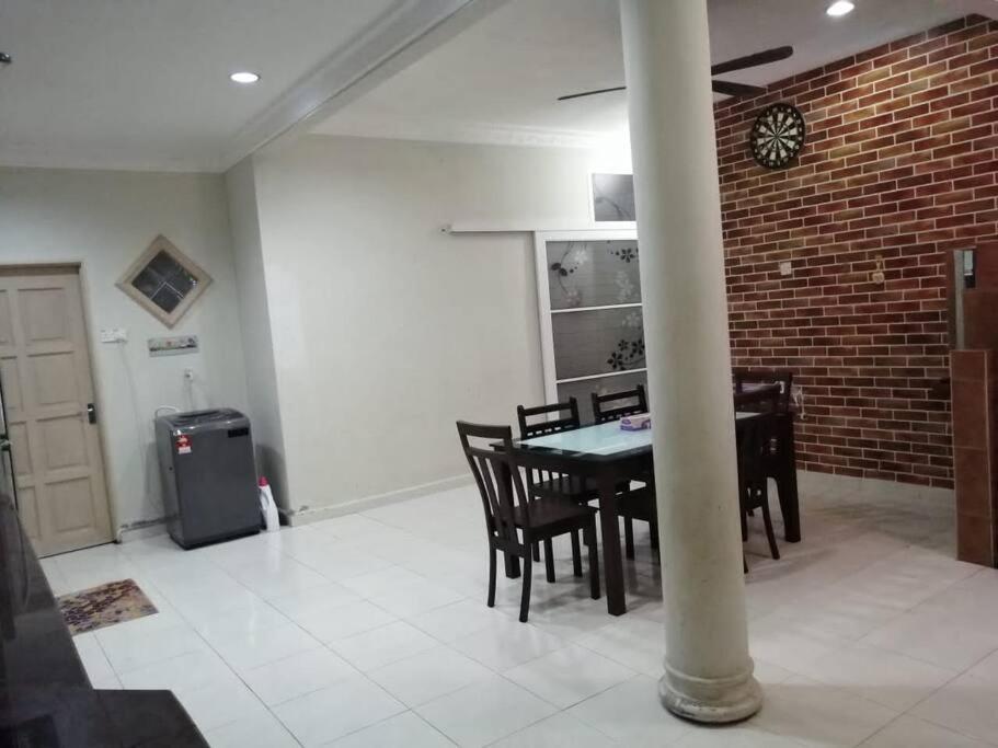 Sri Wang Homestay @ Arau Exteriör bild